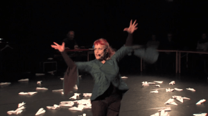 Bloggaren i ett danspolitiskt brandtal på Atalante 2015