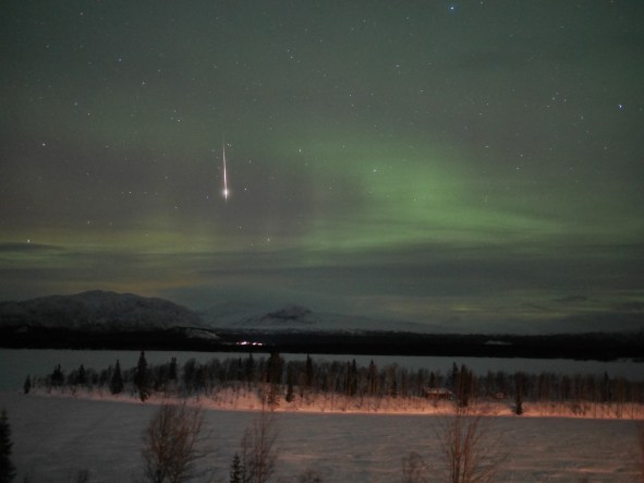 P1210795 Norrsken med stjärnfall